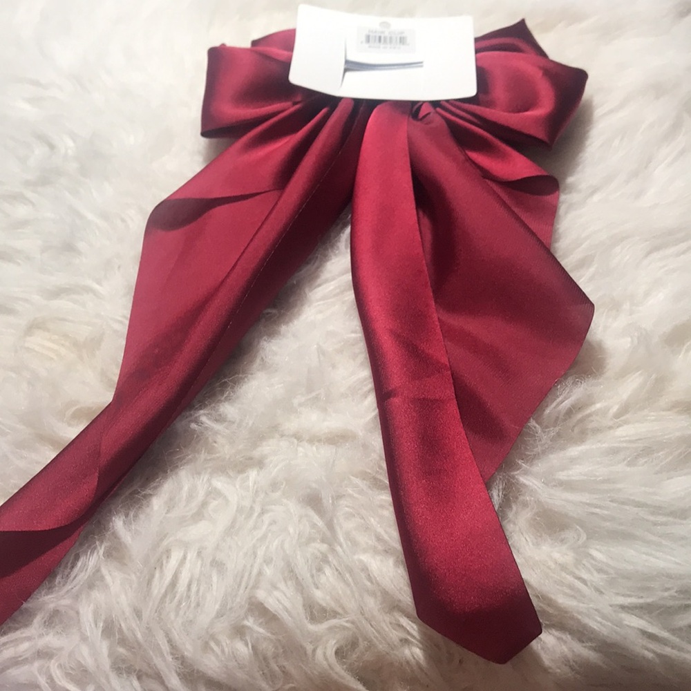 Elegant Red Satin Slide Clip Hair Bow. 13 in long by 7 in wide NWT - Picture 2 of 4
